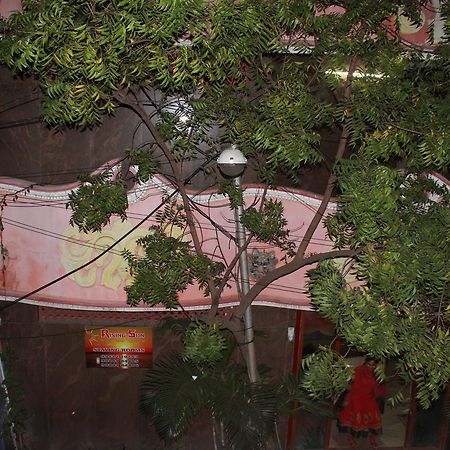 Rising Sun Hotel Chennai Esterno foto